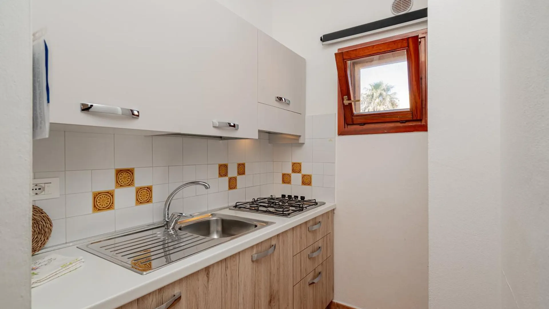 Studio'S Pavese Olbia 0*,  Italien